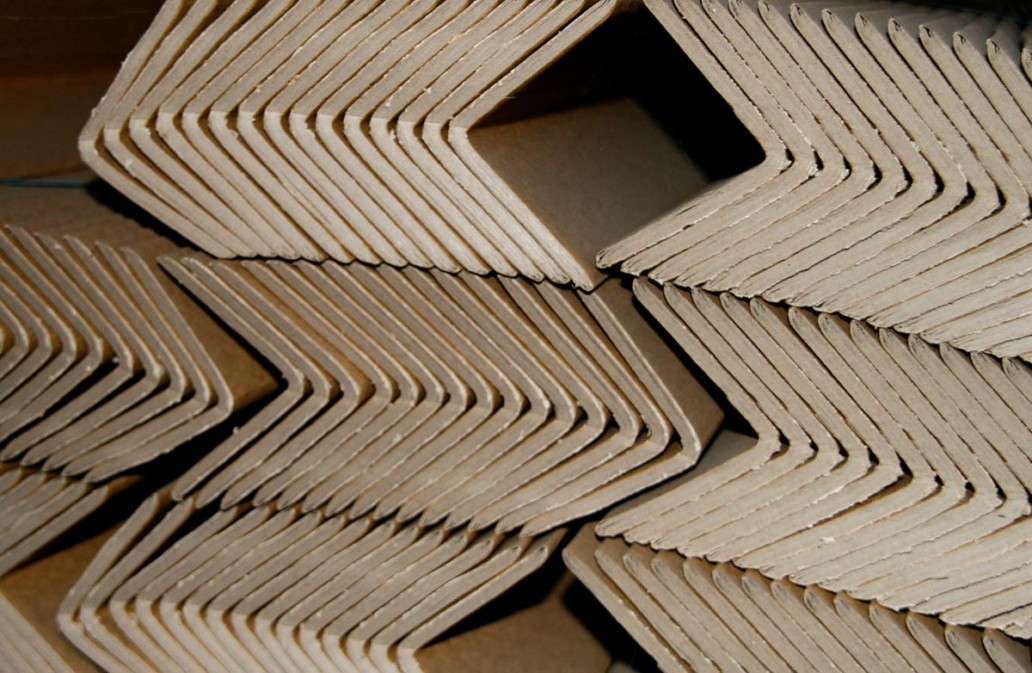 Angle board Cardboard Cartons